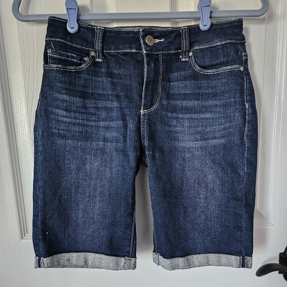 Paige Jax Knee Shorts SZ 26 = XS. Blue with cuff at the bottom of the shorts.
